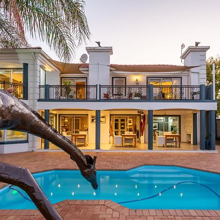 Pictures Guest House Boutique Hotel Oudtshoorn Exteriér fotografie