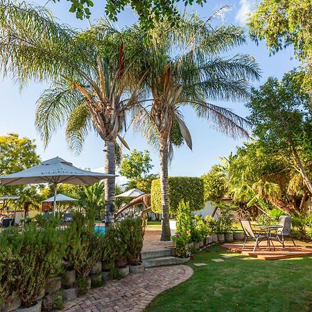Pictures Guest House Boutique Hotel Oudtshoorn Exteriér fotografie