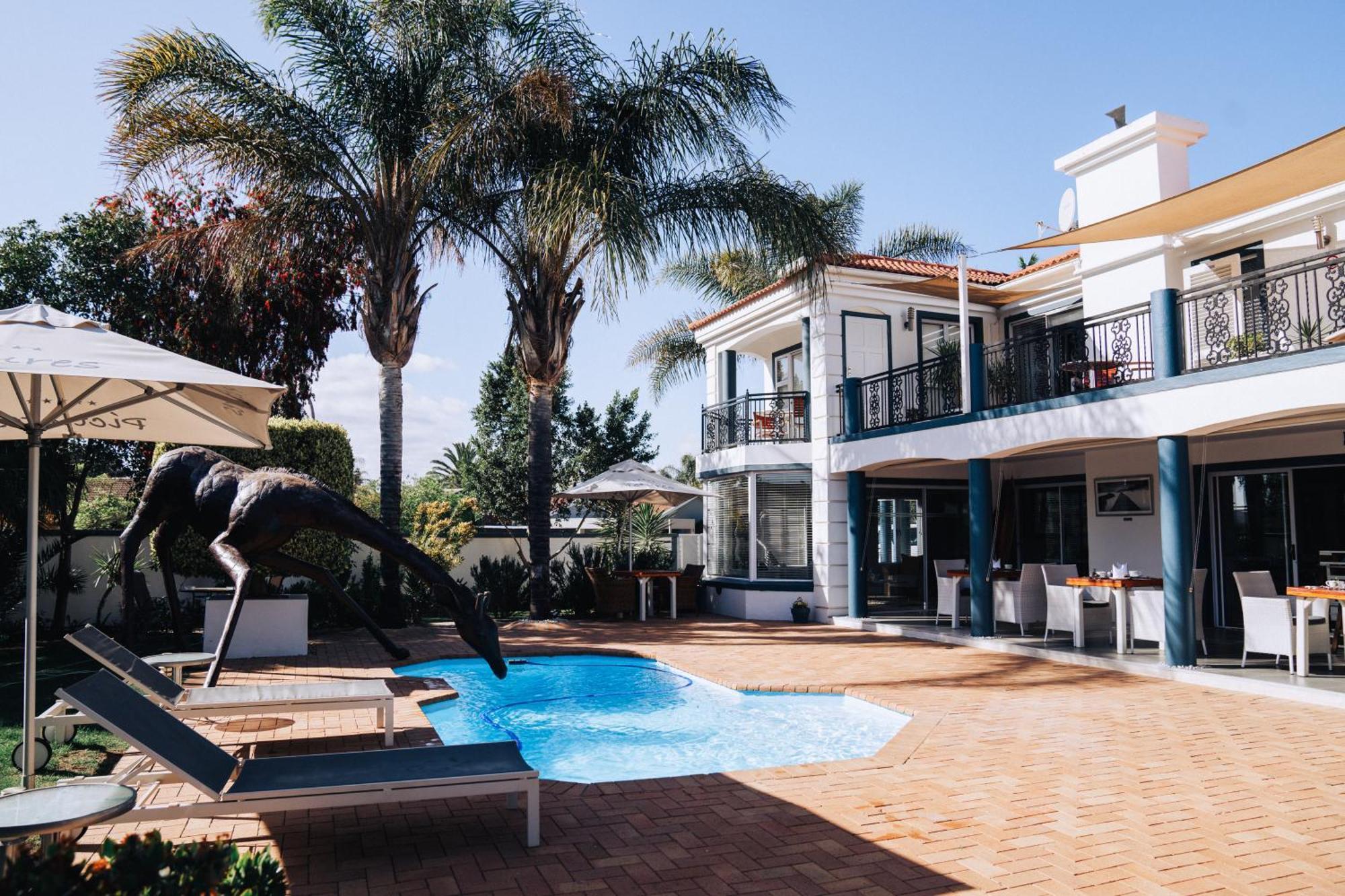 Pictures Guest House Boutique Hotel Oudtshoorn Exteriér fotografie