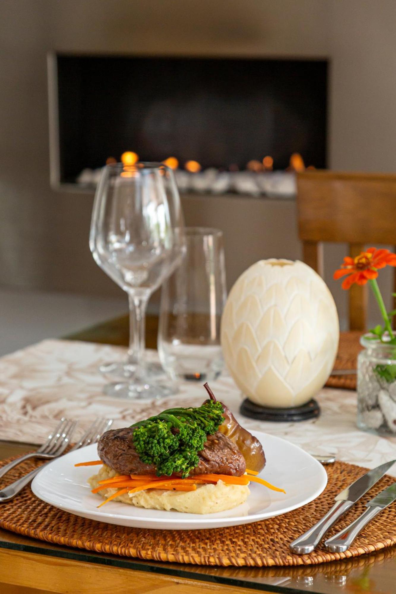 Pictures Guest House Boutique Hotel Oudtshoorn Exteriér fotografie