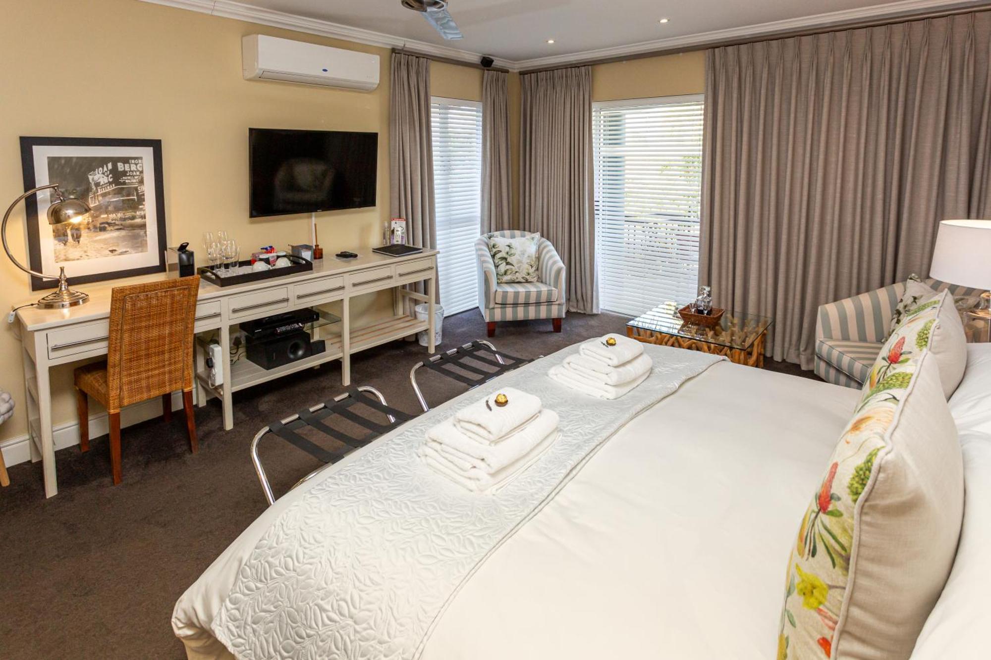 Pictures Guest House Boutique Hotel Oudtshoorn Exteriér fotografie