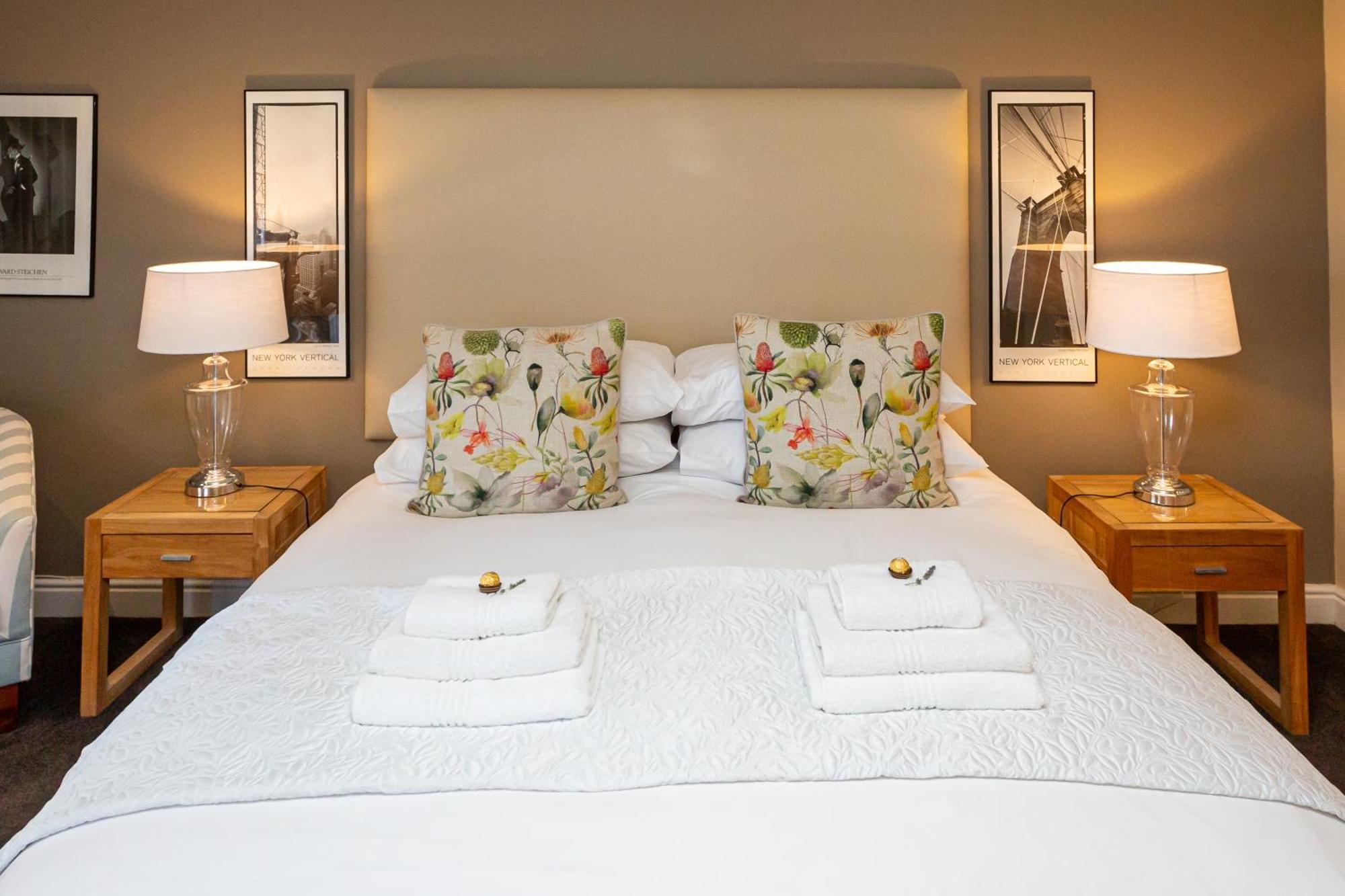 Pictures Guest House Boutique Hotel Oudtshoorn Exteriér fotografie