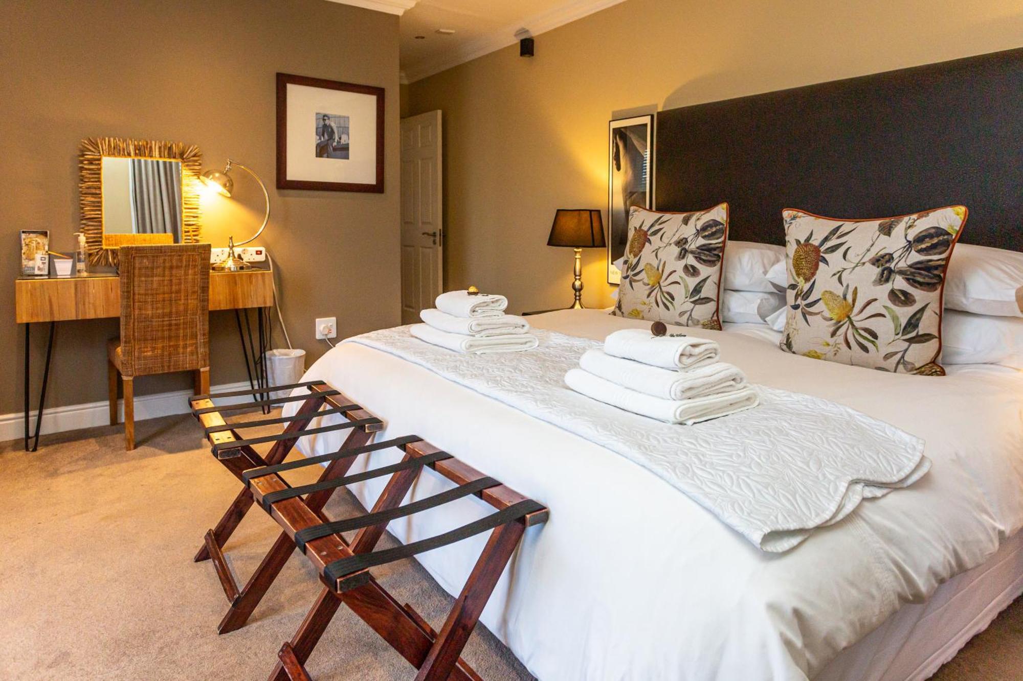 Pictures Guest House Boutique Hotel Oudtshoorn Exteriér fotografie