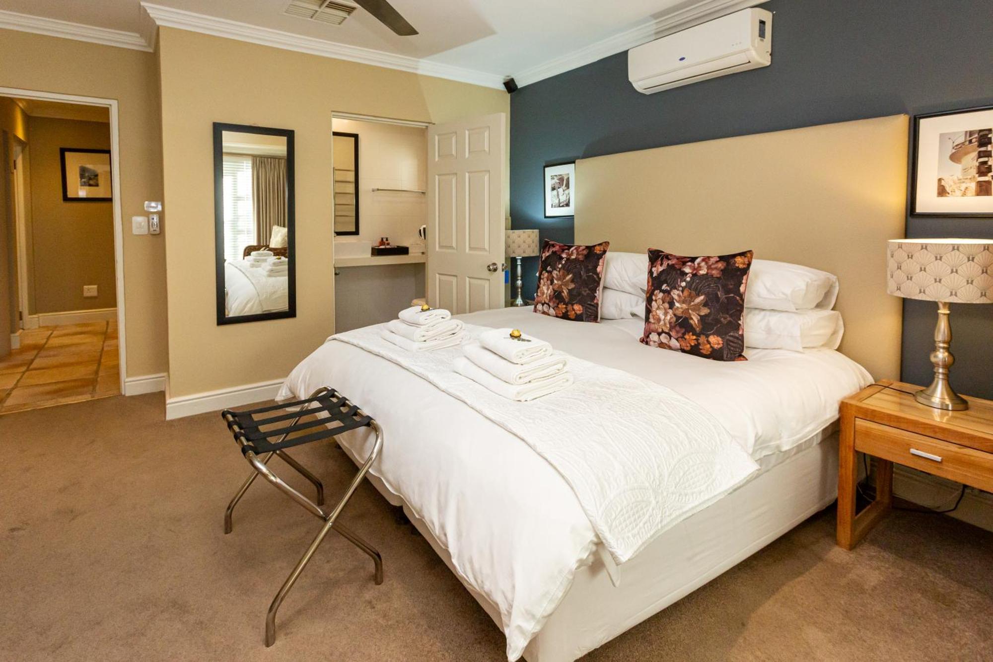 Pictures Guest House Boutique Hotel Oudtshoorn Exteriér fotografie